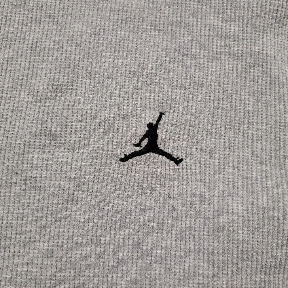 Air Jordan Thermal Shirt Mens XXL Gray Jumpman Waffle Knit Long Sleeve Tee